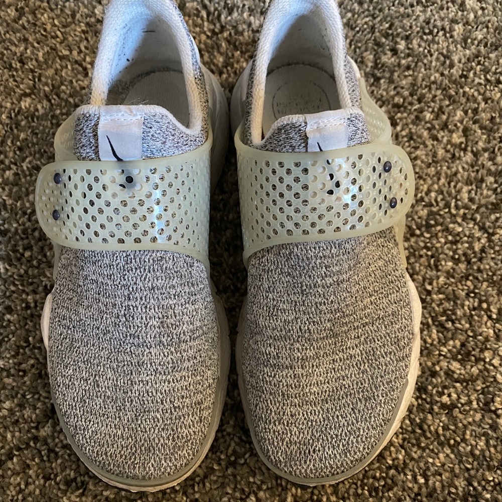 Nike Sockdarts